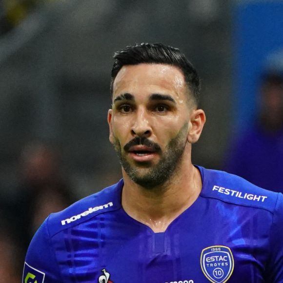 Adil Rami (Troyes) lors du match de Ligue 1 Uber Eats "Marseille - Troyes (3-1)" au stade Vélodrome, le 16 avril 2023. 