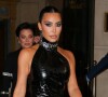 Kim Kardashian quitte son hôtel à New York le 5 mai 2023. 