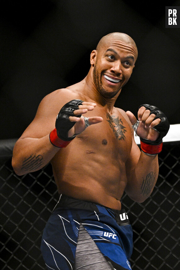 Ciryl Gane remporte par KO le choc face à l'australien Tai Tuivasa lors de l'événement MMA, Ultimate Fighting Championship organisé par l’UFC Paris à l’Accor Arena de Paris, France, le 3 septembre 2022. © Jean-Baptiste Autissier/Panoramic/Bestimage