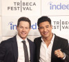 Première de "Golden Boy" produit par Marc Wahlberg et Mario Lopez au festival du film de Tribeca à New York le 9 juin 2023. © Jose Francisco/TheNEWS2 via ZUMA Press Wire / Bestimage  June 9, 2023, NYC, NY: (New) Tribeca Film Festival/The Golden Boy June 9,2023, New York, USA: In the part one of the series executive produced by Mark Wahlberg and Mario Lopez, De La Hoya reveals some of his most spectacular lies and painful childhood traumas in the Ã¢â‚¬Å“ The Golden Boy Ã¢â‚¬Å“ de docuseries that will debut in HBO the next July 24. The 77-minute episode also features interviews with members of the boxerÃ¢â‚¬â„¢s immediate family, who donÃ¢â‚¬â„¢t hold back about how they feel about the 11-time titlist. The event took place at Spring Studios in downtown Manhattan with the presence of famous stars like Oscar de la Hoya and his wife, Mark Wahlberg and Mario Lopez and others. .Credit: Jose Francisco/Thenews2 (Foto: Jose Francisco/Thenews2/Zumapress) 