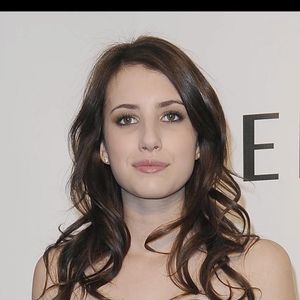 Emma Roberts sur le Red Carpet du Whitney Museum Of American Art'S Gala And Studio Party New York