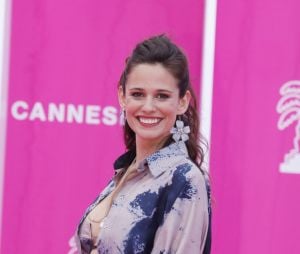 Lucie Lucas (Cannes Confidential) - Photocall (tapis rose) du festival Canneseries saison 6 au palais des festivals à Cannes le 16 avril 2023. © Denis Guignebourg / Bestimage 