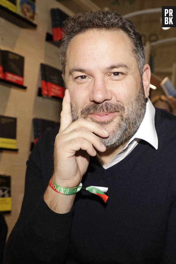 Bruce Toussaint - Festival du Livre de Paris 2023 au Grand Palais Éphémère à Paris le 22 avril 2023. © Cedric Perrin / Bestimage