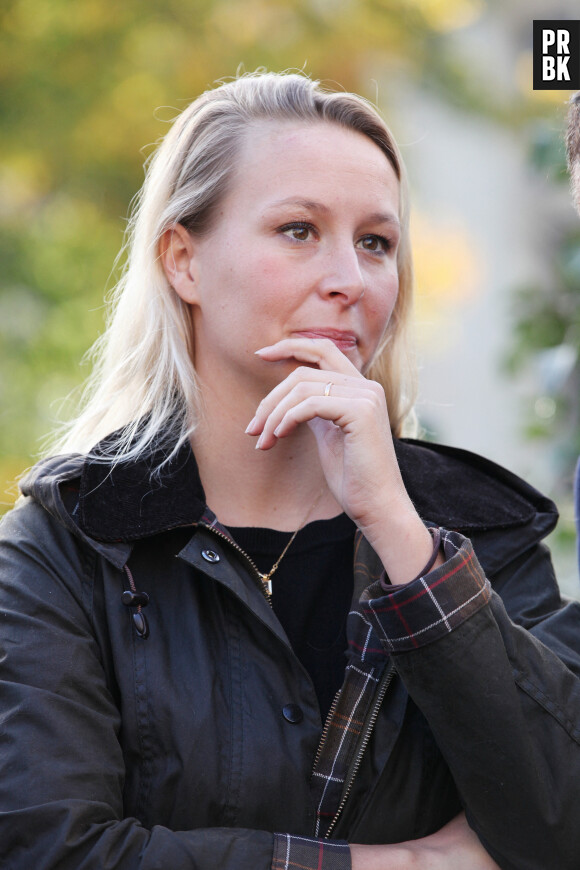 Rassemblement contre l'offensive islamique à l'École en présence de Marion Maréchal à Paris le 15 octobre 2022. © Jonathan Rebboah / Panoramic / Bestimage