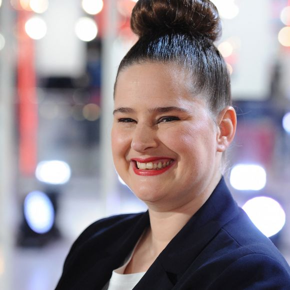 Exclusif - Elodie Poux - Enregistrement de l'émission Vivement dimanche prochain au studio Gabriel, presentée par Michel Drucker . Diffusion sur France 2 le 11/04/2021 . © Guillaume Gaffiot / Bestimage No web pour la Belgique et la Suisse