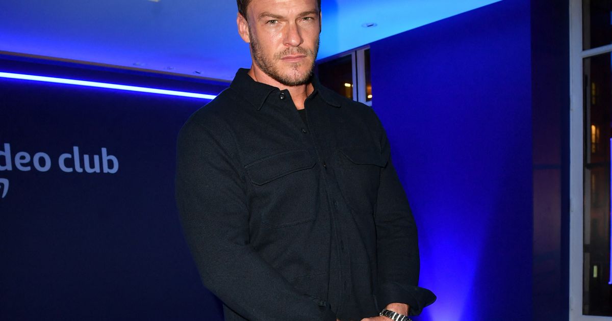 Alan Ritchson - Inauguration de la salle de projection privée et ...