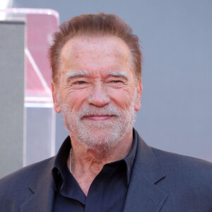 Arnold Schwarzenegger lors de la cérémonie de prise d'empreintes de Jamie Lee Curtis au TCL Chinese Theatre à Hollywood le 12 octobre 2022.