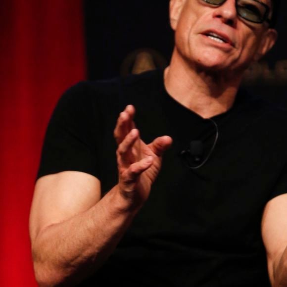 Jean-Claude Van Damme sur scène à Sydney pour l'évènement An evening with Jean-Claude Van Damme le 6 mars 2020.