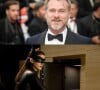 Christopher Nolan interdit les chaises sur ses tournages, Anne Hathaway dévoile la raison