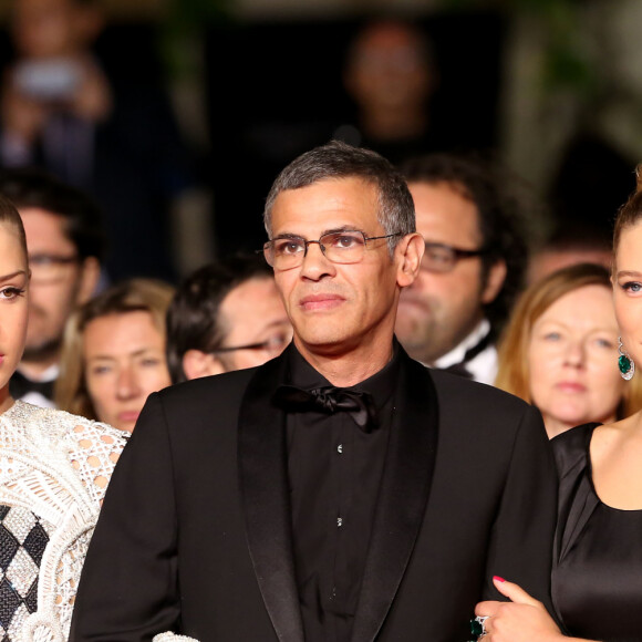 Adele Exarchopoulos, Abdellatif Kechiche et Lea Seydoux (bijoux Chopard) - Montee des marches du film "La vie d'Adele-Chapitre 1 et 2" lors du 66eme festival du film de Cannes. Le 23 mai 2013  Redcarpet of "La vie d'Adele-Chapitre 1 et 2" during the 66th Cannes Film Festival. On may 23rd 2013 