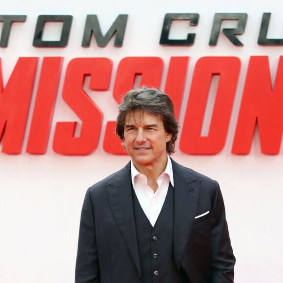 Tom Cruise sur le tapis rouge du photocall de la première du film "Mission impossible 7: Dead Reckoning, partie 1 au cinéma Odeon Luxe Leicester Square à Londres, Royaume Uni, le 22 juin 2023.