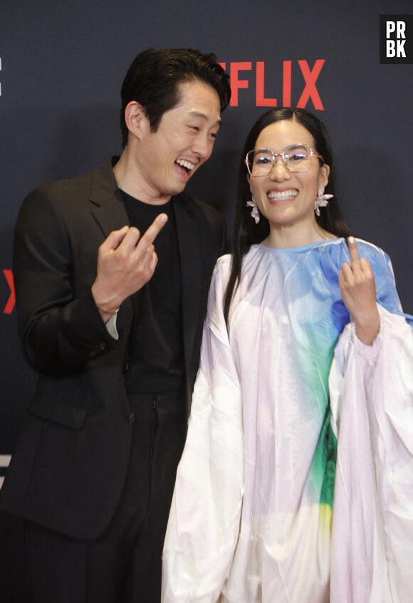 Steven Yeun et Ali Wong à la première du film "Beef at Tudum" à Los Angeles, le 30 mars 2023.