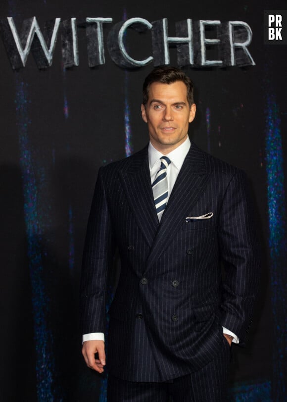 Henry Cavill - Première de la saison 2 de la série "The Witcher" à l'Odeon Leicester Square à Londres. Le 1er décembre 2021