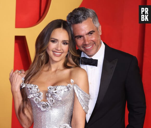 Jessica Alba et Cash Warren - Soirée des Oscars Vanity Fair 2024 au Wallis Annenberg Center for the Performing Arts à Beverly Hills, Los Angeles, le 10 mars 2024.