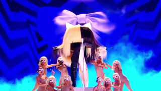 Mask Singer 2024 : qui est la Perruque ? Fin du suspens, on pense l'avoir démasquée... Les internautes sont à côté de la plaque !