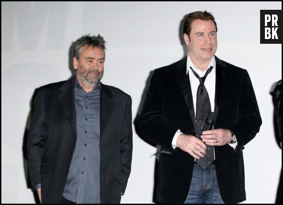 Luc Besson et John Travolta - Avant-première du film From Paris with Love au cinéma UGC Normandie