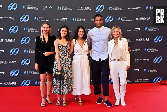 Les acteurs d'Ici tout commence lors de la soirée d'ouverture du 60ème Festival de Télévision de Monte-Carlo au Grimaldi Forum à Monaco, le 18 juin 2021. © Bruno Bébert/Bestimage