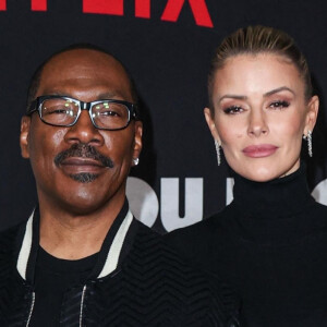 Eddie Murphy et Paige Butcher à la première du film "You People" (Netflix) au Regency Village à Los Angeles.