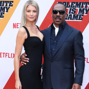 Paige Butcher et Eddie Murphy à la première du film Dolemite Is My Name dans le quartier de Westwood à Los Angeles.