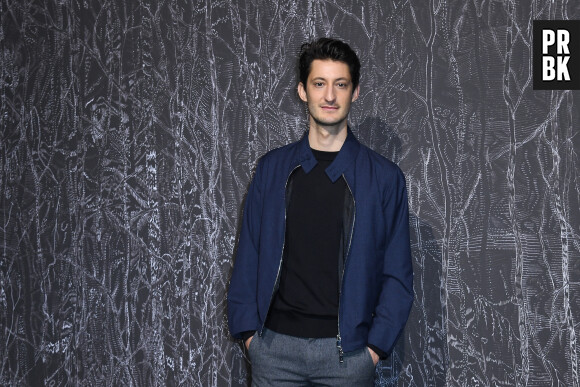 Pierre Niney - Vernissage de l'exposition Ruinart "Promenade en Champagne" au Carreau du Temple à Paris. Le 9 mars 2023 © Giancarlo Gorassini / Bestimage