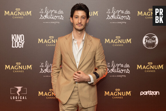 Pierre Niney - Soirée sur la plage Magnum lors du 76ème Festival International du Film de Cannes le 21 mai 2023. © Cannes Magnum/Jeremy Melloul/Bestimage 