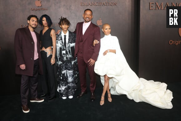 Trey Smith, Willow Smith, Jaden Smith, Will Smith, Jada Pinkett Smith au photocall de la première du film "Emancipation" au cinéma Regency Bruin à Los Angeles le 30 novembre 2022.