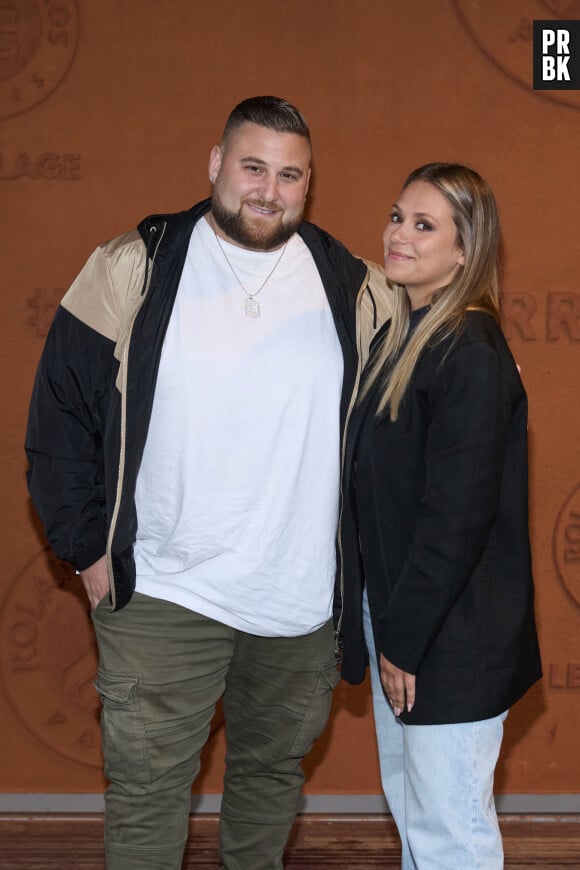 Nico Capone et Daniela lors des Internationaux de France de tennis de Roland Garros 2024, à Paris, France, le 1er juin 2024. © Jacovides-Moreau/Bestimage