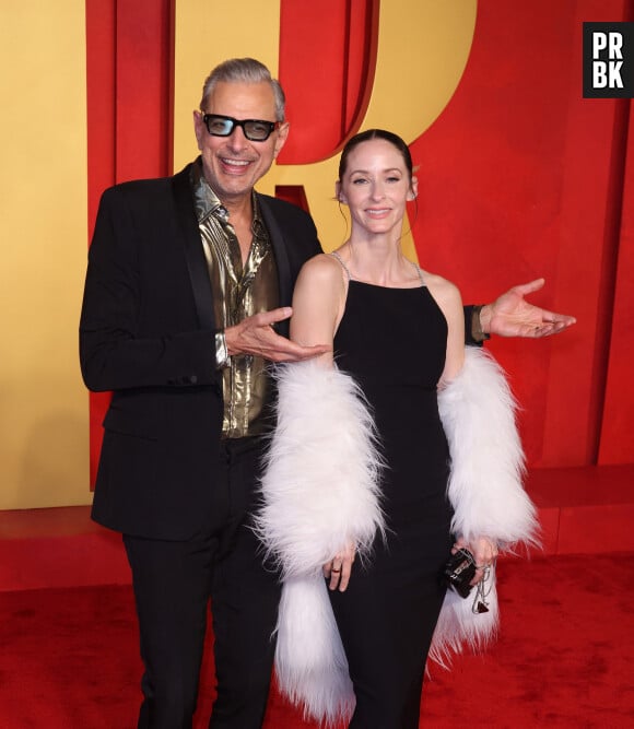 10 mars 2024, Beverly Hills, CA, États-Unis : Emilie Livingston, Jeff Goldblum assistent à la soirée Oscar Vanity Fair 2024 organisée par Radhika Jones au Wallis Annenberg Center for the Performing Arts le 10 mars 2024 à Beverly Hills, Californie