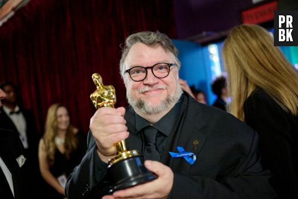 Guillermo Del Toro, Oscar du meilleur film d'animation pour Pinocchio en backstage de la 95ème édition de la cérémonie des Oscars à Los Angeles au Dolby Theater le 12 mars 2023. 