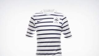 Equipe de France ... Bixente Lizarazu critique le nouveau maillot des Bleus