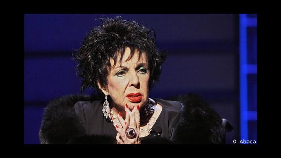 Enterrement d'Elizabeth Taylor à côté de Michael Jackson, Cléopâtre rejoint Bambie