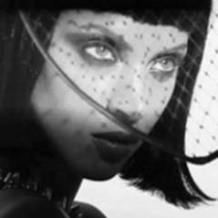 Noémie Lenoir... magnifique pour le magazine GQ (VIDEO)