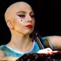 VIDEO : Lady Gaga chauve ... Nouvelle provoc&#039; sur sa chanson Hair