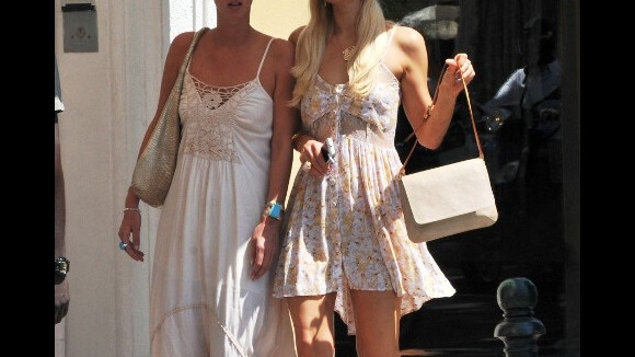 Paris Hilton fait comme Pippa Middleton : elle se met au Pilates