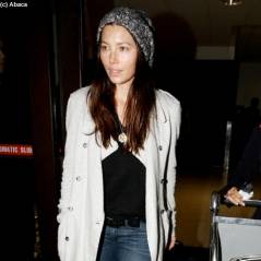 Jessica Biel : sans maquillage pour son retour à Los Angeles (PHOTOS)