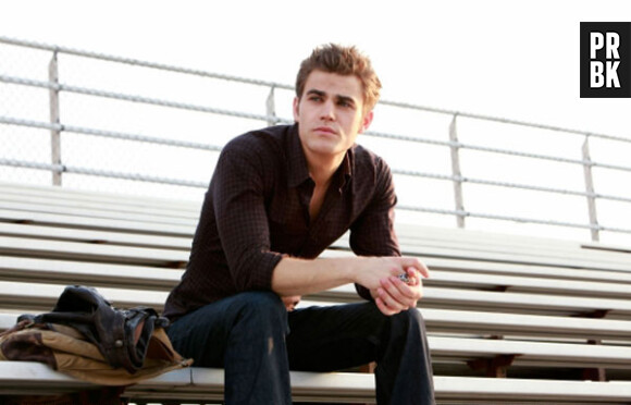 Paul Wesley joue Stefan dans Vampire Diaries