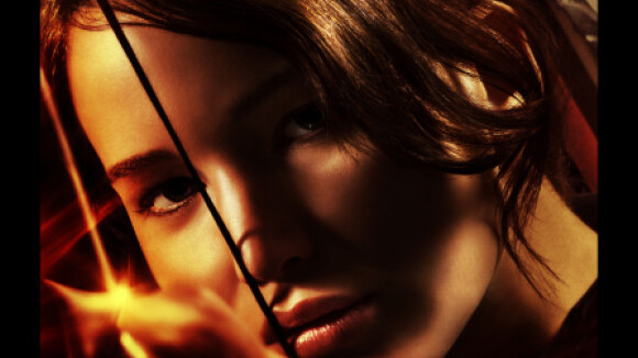 Hunger Games : Katniss s'affiche et s'enflamme (PHOTOS)