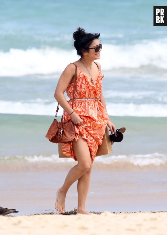 Vanessa Hudgens, sur la plage en Australie