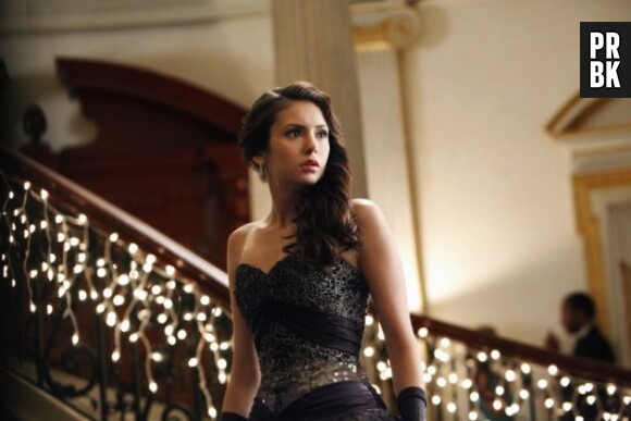 Elena dans l'épisode du bal