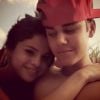 Un câlin pour Justin et Selena !