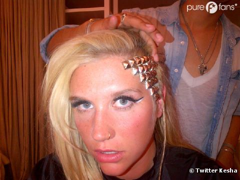 Kesha nous présente sa nouvelle coiffure