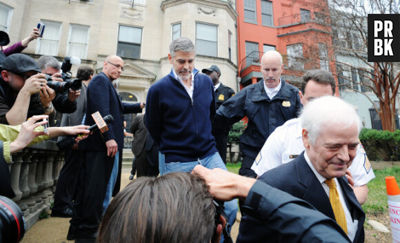 Georges Clooney lors de son arrestation.