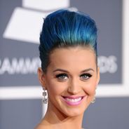 Katy Perry: after the blue hair, the little green men!