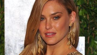 Bar Refaeli : plus hot que Katy Perry et Jennifer Lawrence !