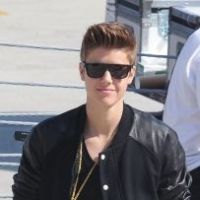 Justin Bieber : course-poursuite avec ses fans ... en bateau ! (VIDEO)