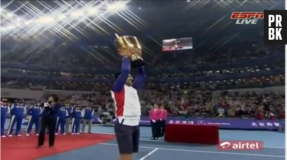 Novak Djokovic a pu profiter de sa coupe après !