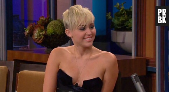 Miley est très sexy sur le plateau de Jay Leno