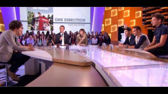 One Direction : questions embarrassantes, tours de magie... Retour sur leur passage au Grand Journal (VIDEO)