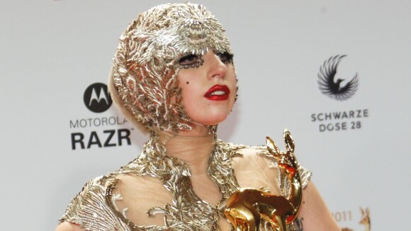 Lady Gaga VS Die Antwoord : crevettes dans les parties intimes et gros tweetclash