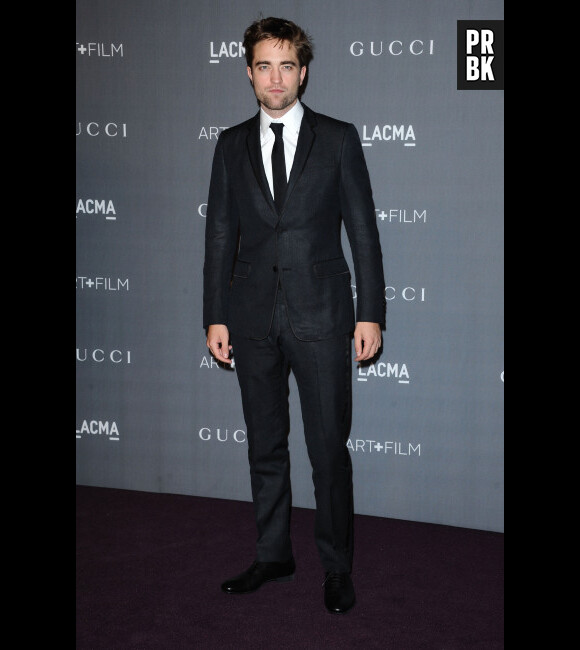 Robert Pattinson, glamour en costume